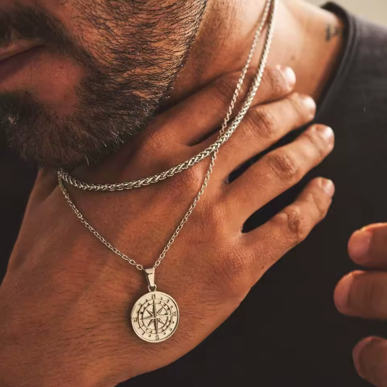 FRGD 18k Compass Necklace